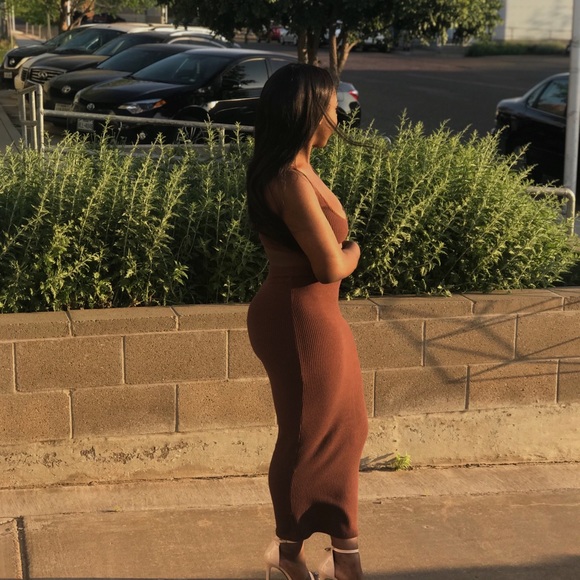 Brown 2 Piece - Picture 2 of 2